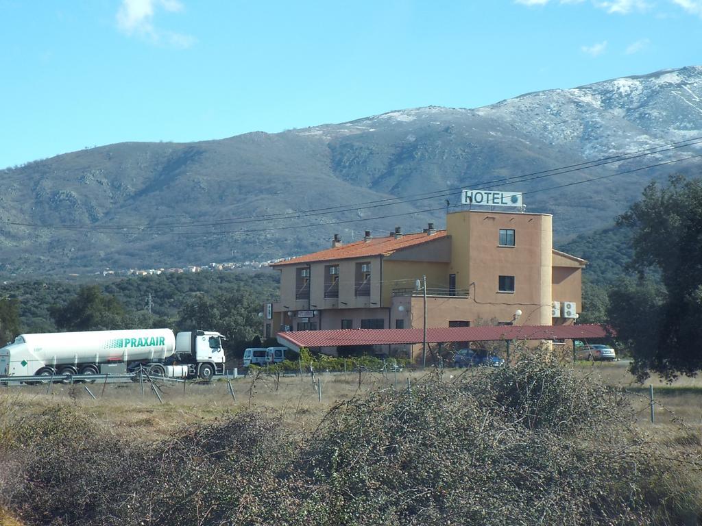 Hotel Restaurante Jarilla Esterno foto